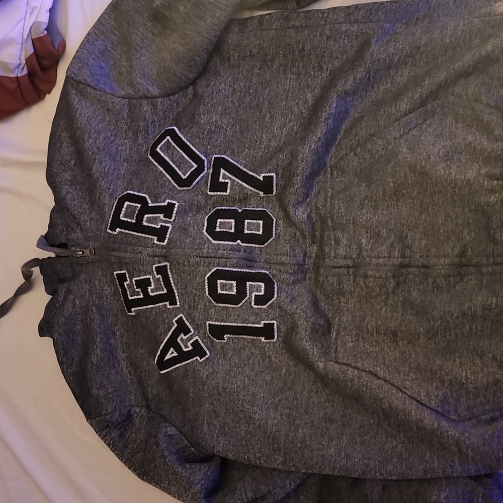 Aeropostale sweat shirt